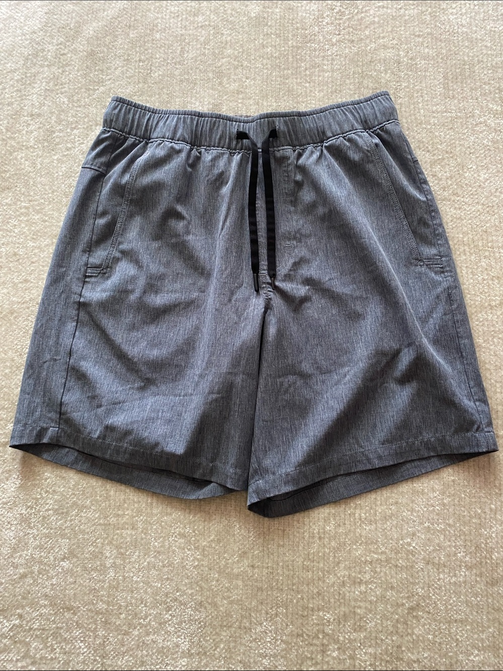 Eddie Bauer Gray Shorts Men’s Size Small UPF 50